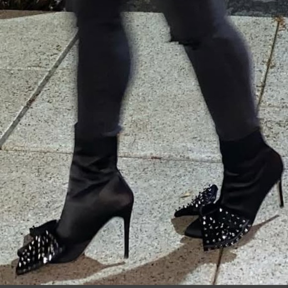 Bow Statement Boots by Pink Elephant - Picture 4 of 10